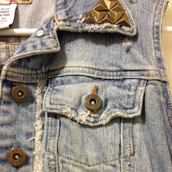 Jean Vest - Picture 2 of 2
