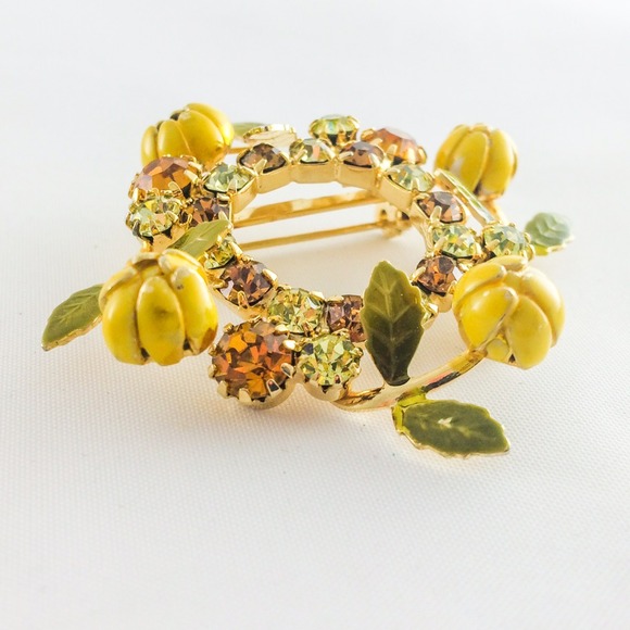 Vintage Yellow Flower Rhinestone Pin Earring Set - Picture 3 of 3