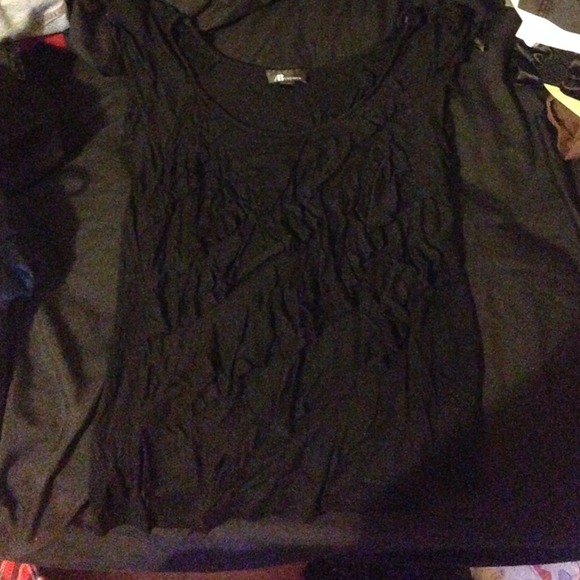 Ruffled black top