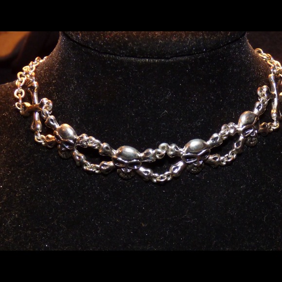 Skull and Cross Bone Choker.