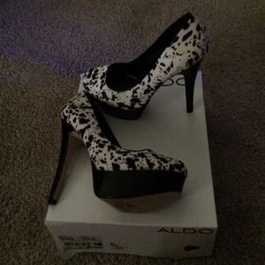 Aldo "Cape Coral" heels 6inch heels.