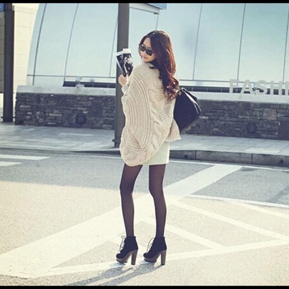 Beige Wool Cozy Batwing Cardigan - Picture 4 of 4