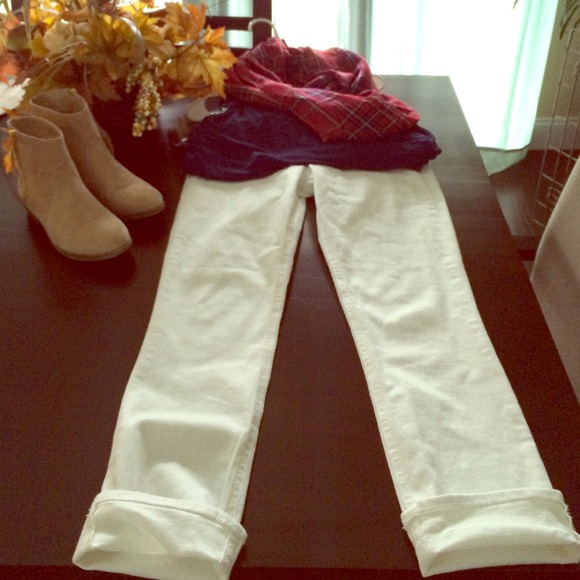 Express white cropped skinnies NWT