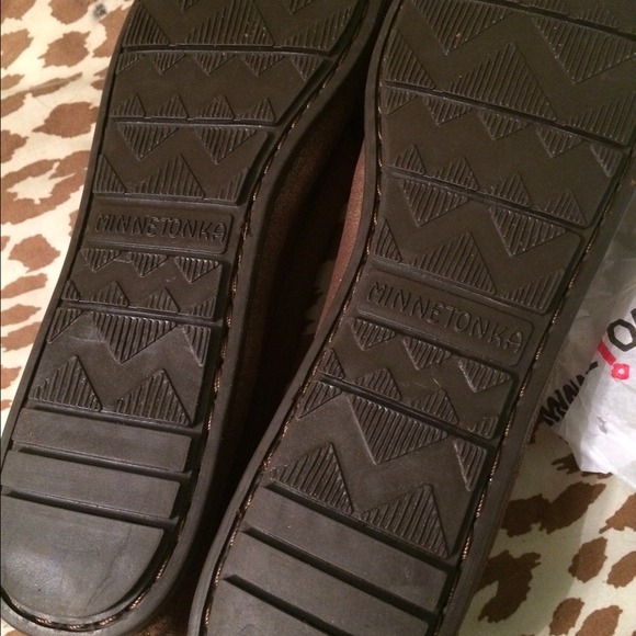 Minnetonka moccasins - Picture 3 of 4