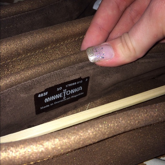 Minnetonka moccasins - Picture 4 of 4