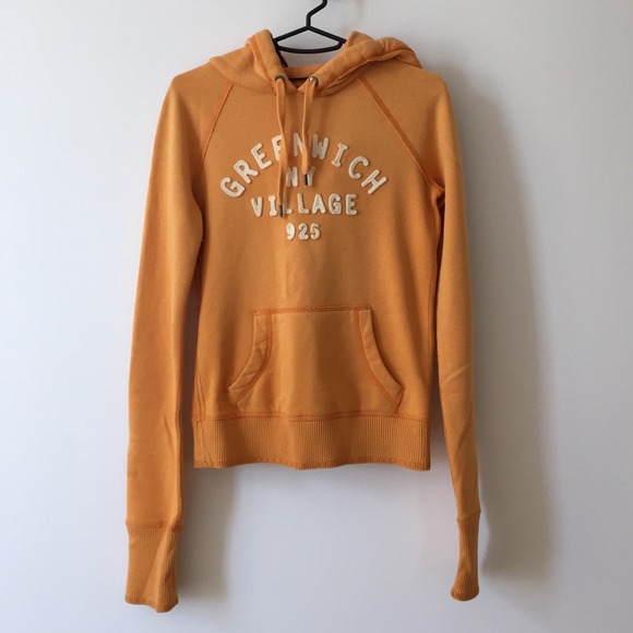 Ruehl No.925 Golden Hoodie Sweatshirt in Small