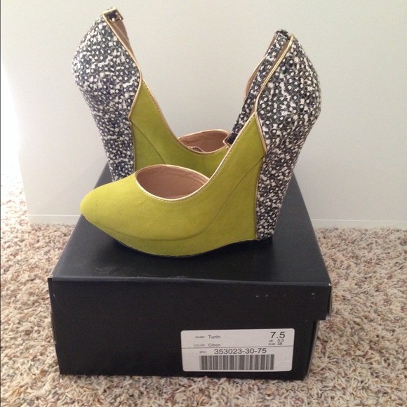 Justfab lime/black/white wedge