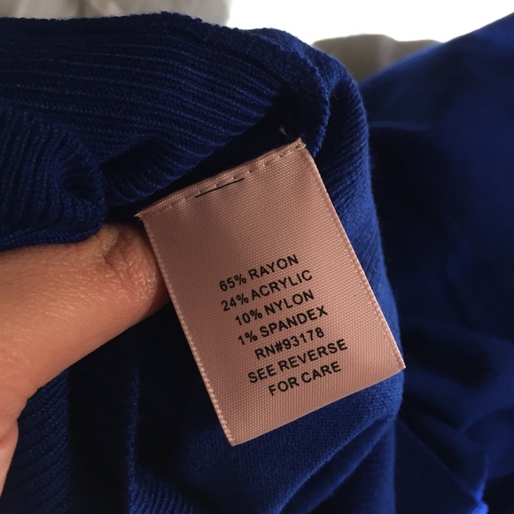 For Elizabeth 🌷Royal blue cowl neck top - Picture 4 of 4