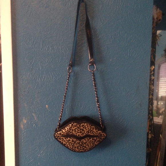 Betsey Johnson purse