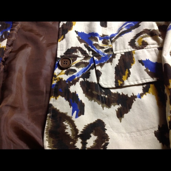 Jacket fully lined. - Picture 4 of 4