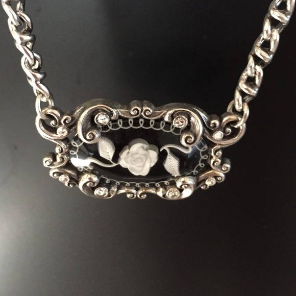⬇️REDUCED! Retired Brighton necklace- REVERSIBLE❤️