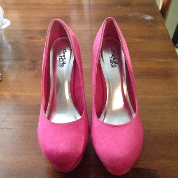 Pink shoes :)SOLD - Picture 2 of 2