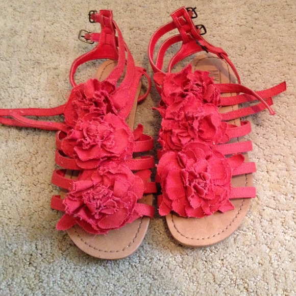 Flower sandals