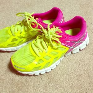 Asics Gel Lyte Size 8 sneakers