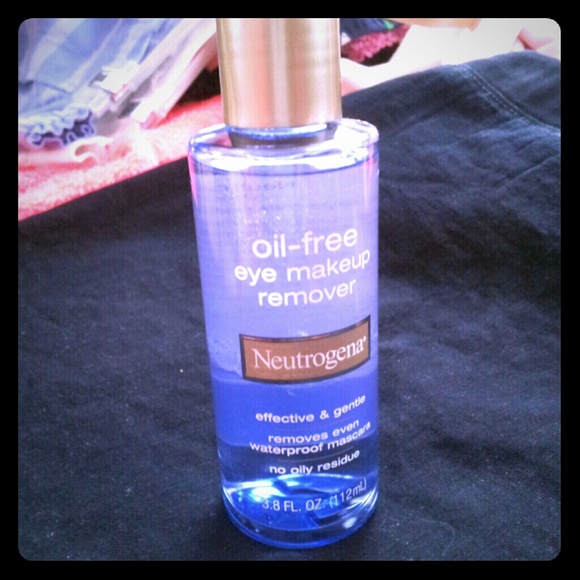 Neutrogena Oil free make up remover