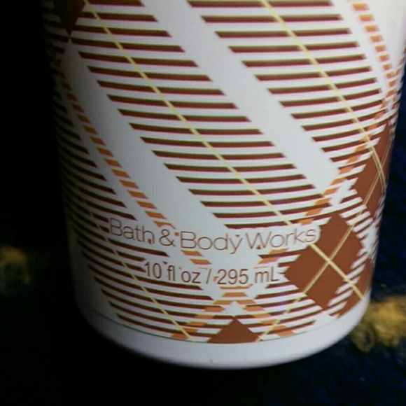 A bath and body works lotion - Picture 2 of 2