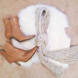 Cach`e White fur vest