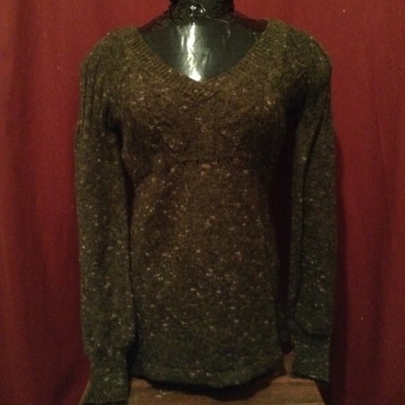 Bke Olive green sweater