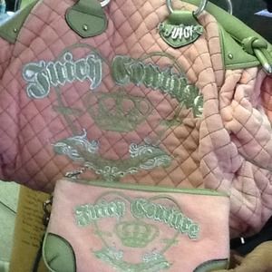 ❌❌Sold❌❌ Juicy Couture matching pouch and purse