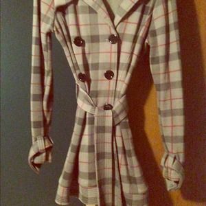 Super cute plaid coat!