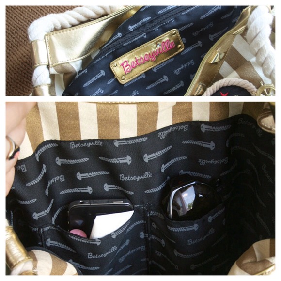 Betsey Johnson gold nautical striped bag set - Picture 3 of 4