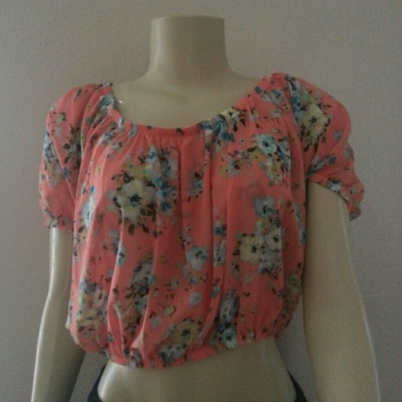 New top - Picture 2 of 3