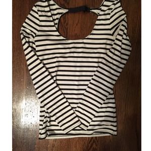 sexy scoop neck B&W