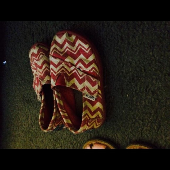 Toms