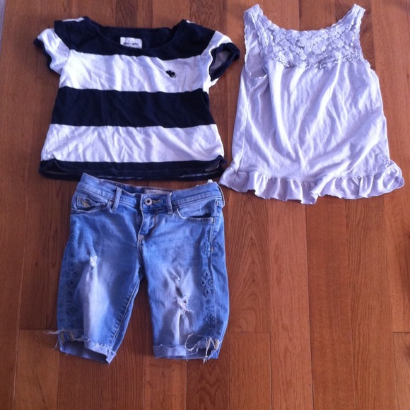 Capris with short sleeve shirt and tank top