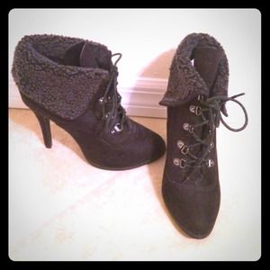Kardashian Kollection boot