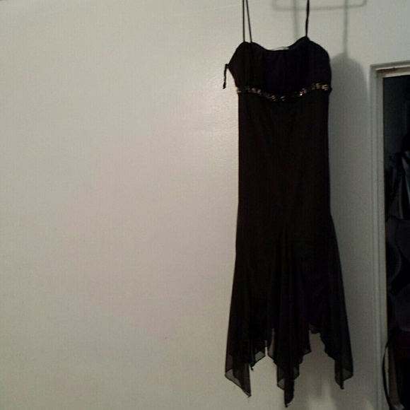 Dress - Picture 3 of 3