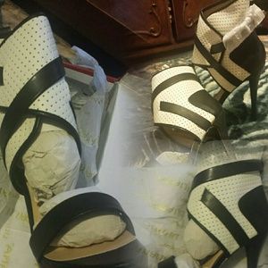Fashion heels