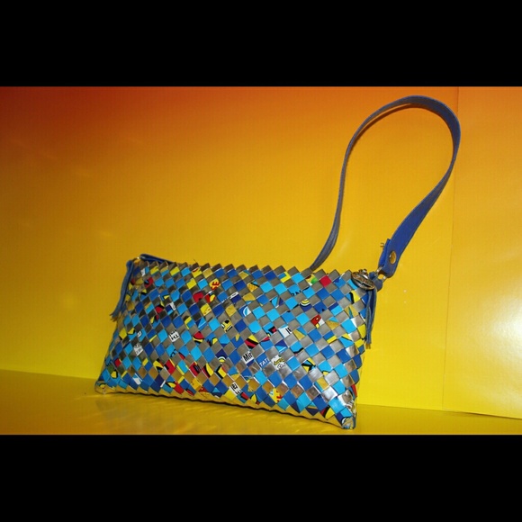 Cute Candy Wrapper Bag W/Zipper - Picture 3 of 4