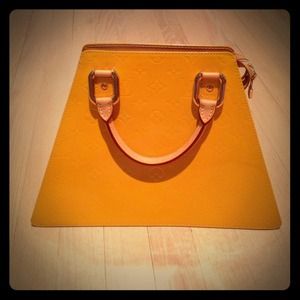 Authentic Louis Vuitton Monogram Vernis Bag!