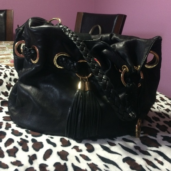 Authentic Michael Kors leather purse!