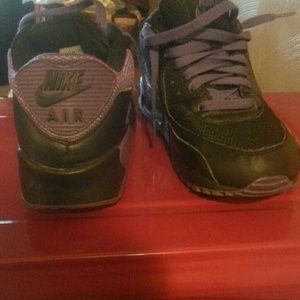 Women's black and purple air max