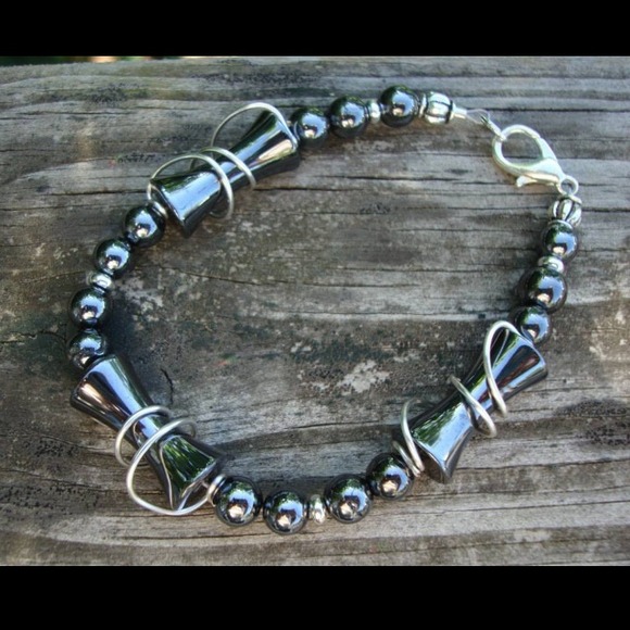 Bracelet - Picture 1 of 1