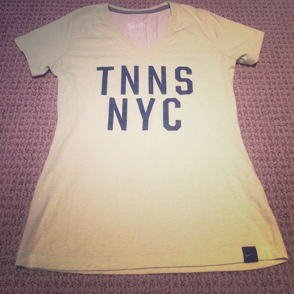 Nike Dri-Fit Tennic NYC shirt!