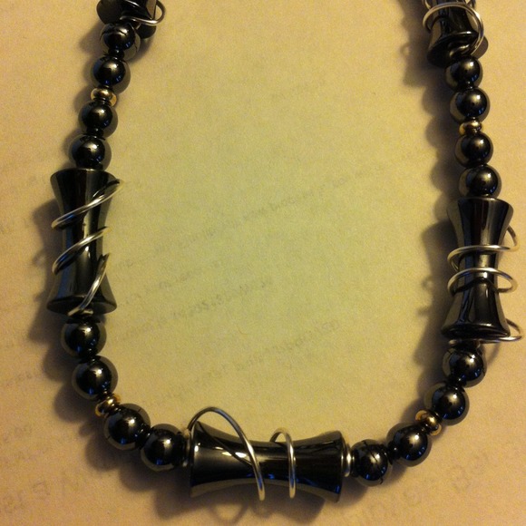 Necklace - Picture 2 of 2