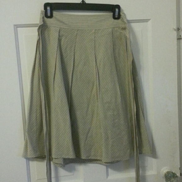 Theory pleated wrap skirt