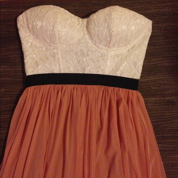 Traded💕💕 NWOT Gorgeous boutique style dress - Picture 4 of 4