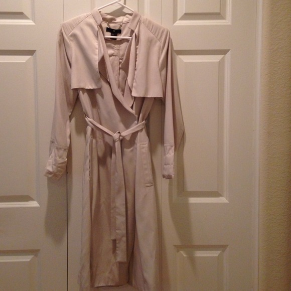 NWOT Trench coat