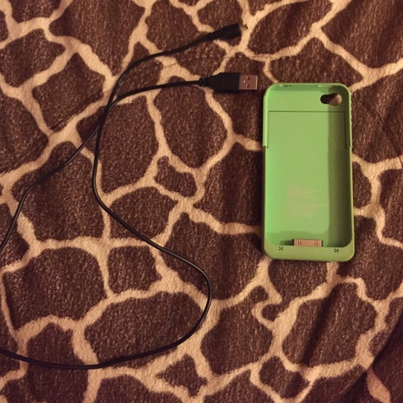 iPhone 4/4S charging case