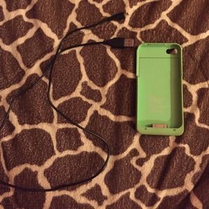 iPhone 4/4S charging case