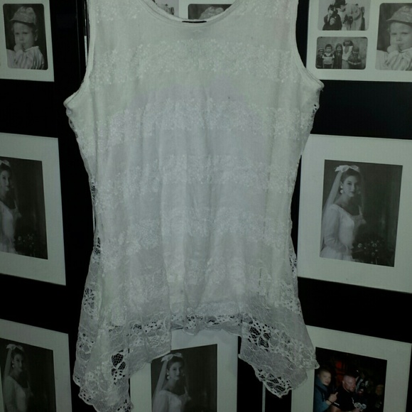 White lacey tank top