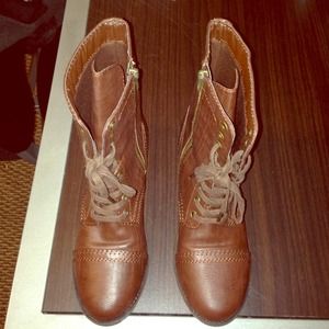 Brown rampage jepson combat boots