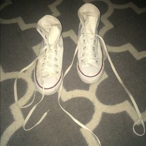 White high top converse size 8