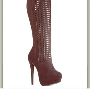 Never worn black boots