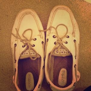 White sperrys
