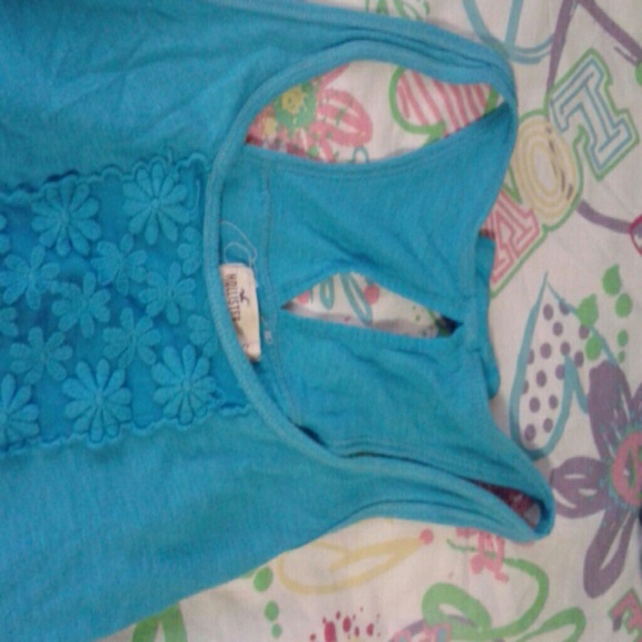 Hollister tank - Picture 2 of 4